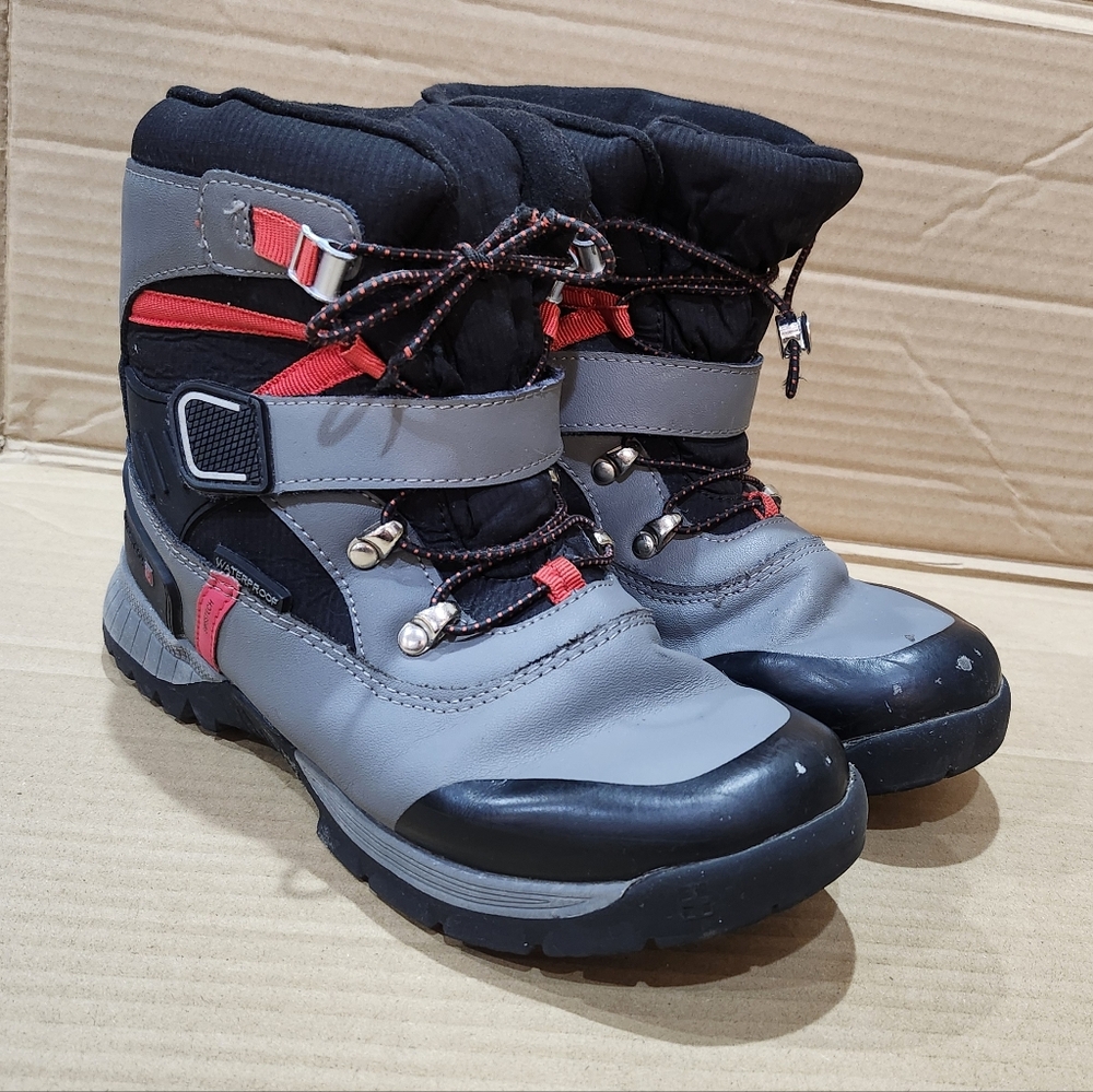 Size 4 Boys Grey Snow Boot